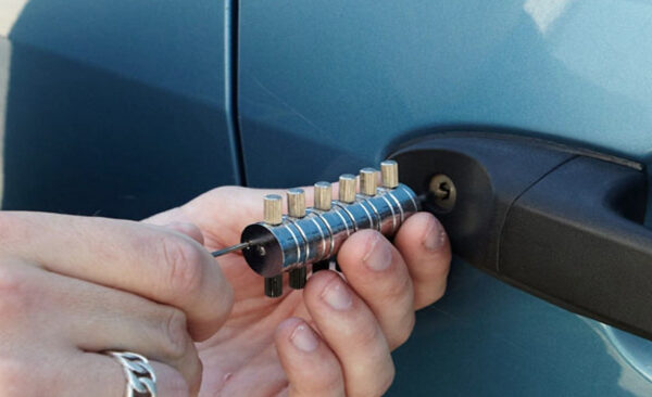 auto locksmith experts