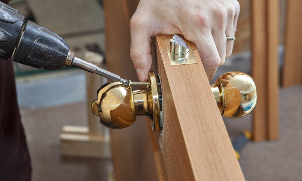 Locksmith Replace Door Knobs