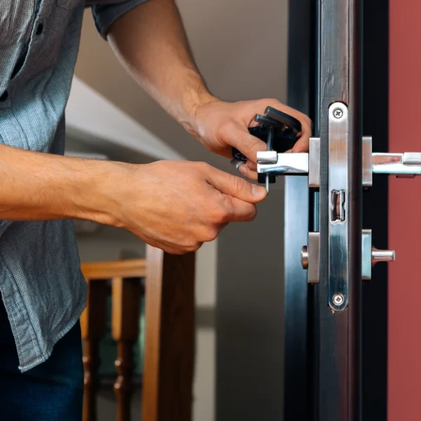 Should You Reprogram or Replace Your Car Key Fob
